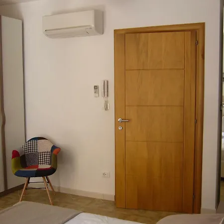 Casaleo Guest house *